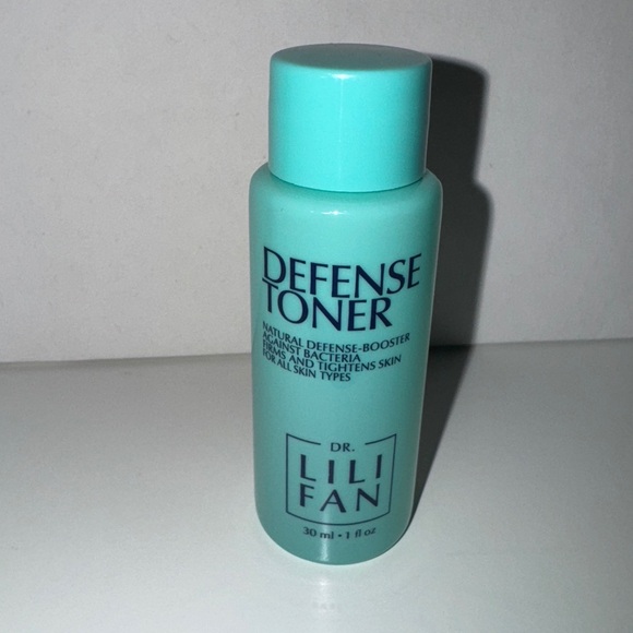 Dr. Lili Fan mini travel size skincare bundle - Picture 2 of 5